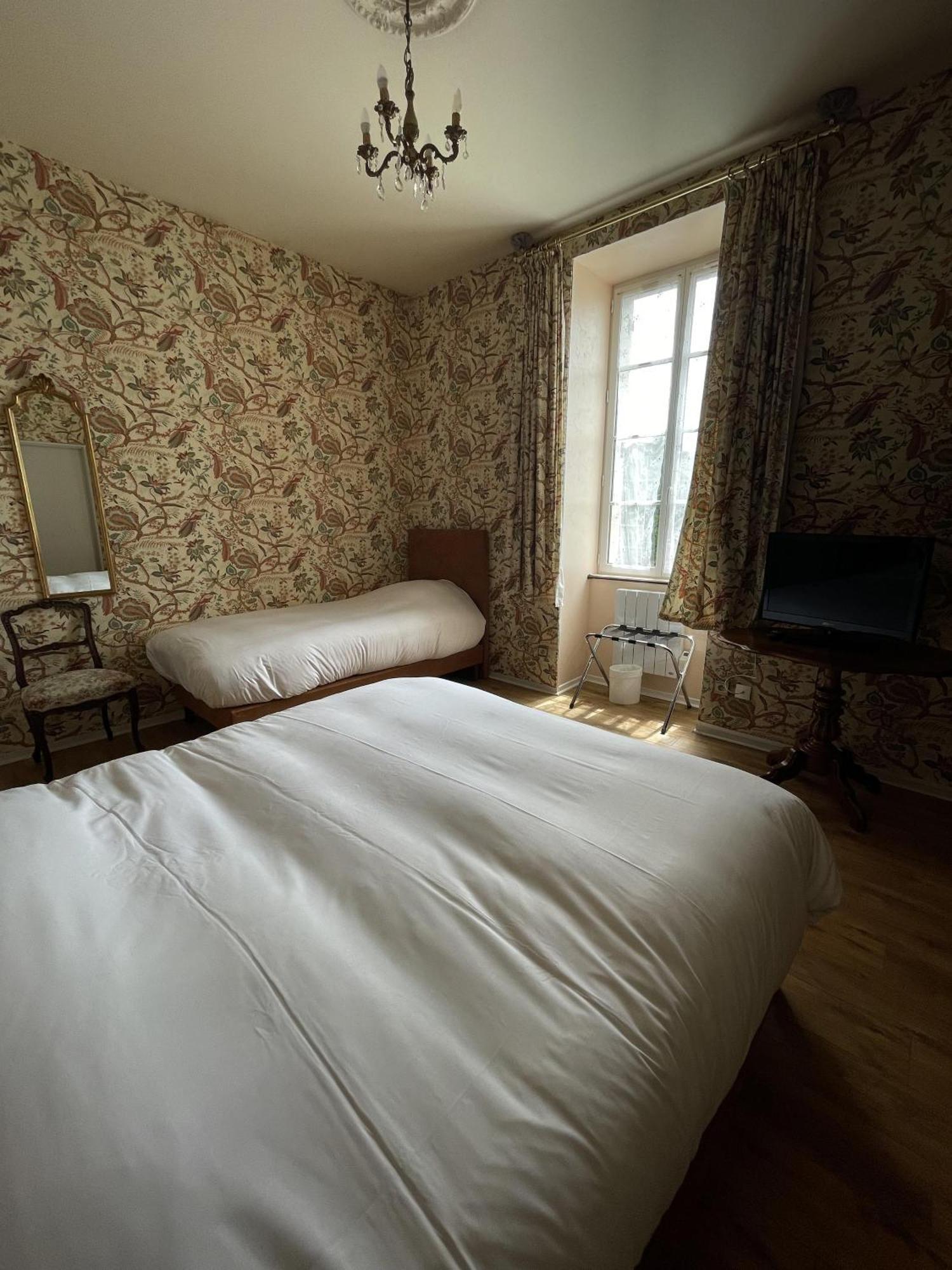 Chateau De La Berchere Nuits-Saint-Georges Rum bild